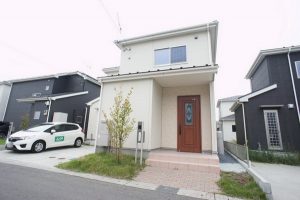 築２年のキレイな戸建て