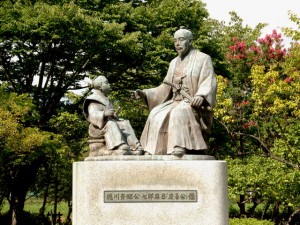 徳川慶喜・徳川斉昭公像